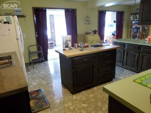 4237 North Irish Road Davison, MI 48423 - Photo 10 of 19 20430551-9.JPG