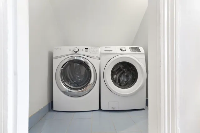 $4,500 | 1004 South Street, Unit 2, Boston, MA 02131