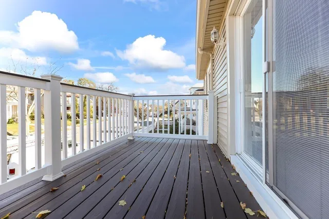 $4,500 | 1004 South Street, Unit 2, Boston, MA 02131