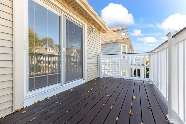 $4,500 | 1004 South Street, Unit 2, Boston, MA 02131