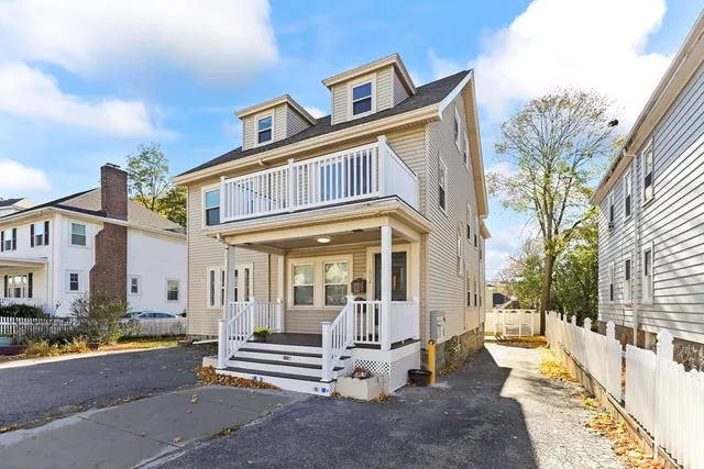 $4,500 | 1004 South Street, Unit 2, Boston, MA 02131