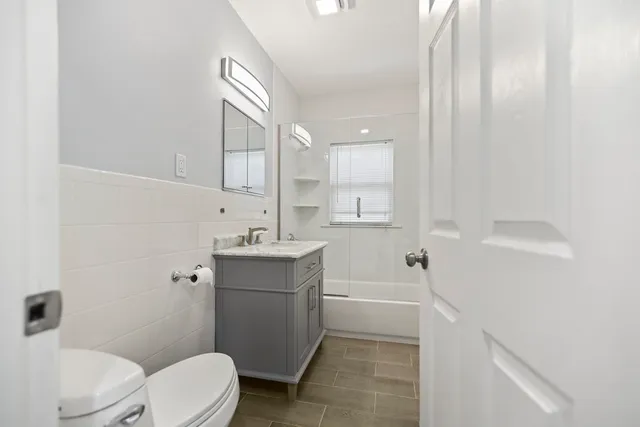 $4,500 | 1004 South Street, Unit 2, Boston, MA 02131