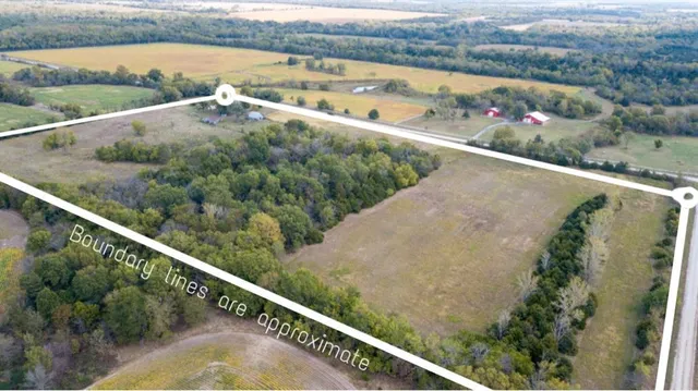 $349,000 | 2222 A State Line Road, Prescott, KS 66767