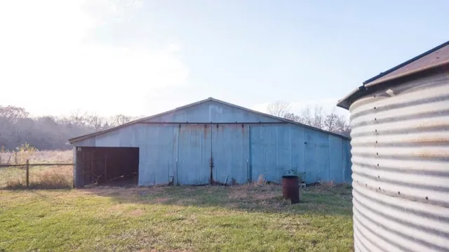 $349,000 | 2222 A State Line Road, Prescott, KS 66767