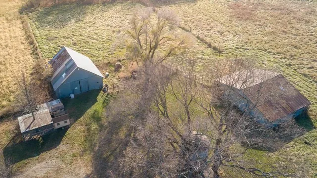 $349,000 | 2222 A State Line Road, Prescott, KS 66767