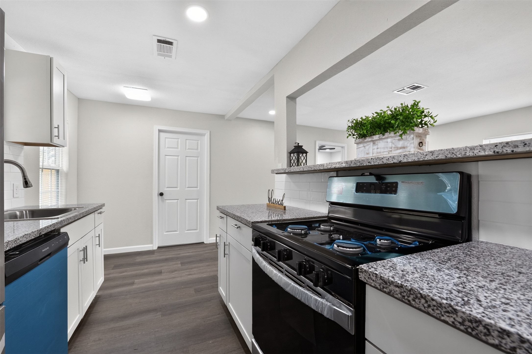 3438 Bacon Street Houston, TX 77021 - Photo 11 of 32 Gallery Image 11