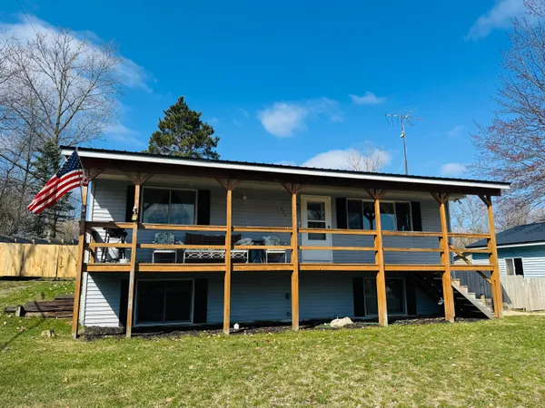 $215,000 | 305 Monroe Avenue, Big Rapids, MI 49307