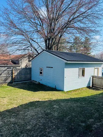 $215,000 | 305 Monroe Avenue, Big Rapids, MI 49307