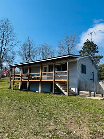 $215,000 | 305 Monroe Avenue, Big Rapids, MI 49307