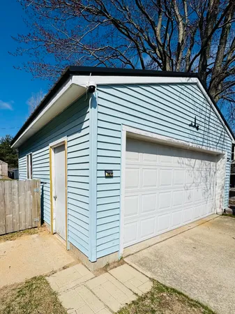 $215,000 | 305 Monroe Avenue, Big Rapids, MI 49307