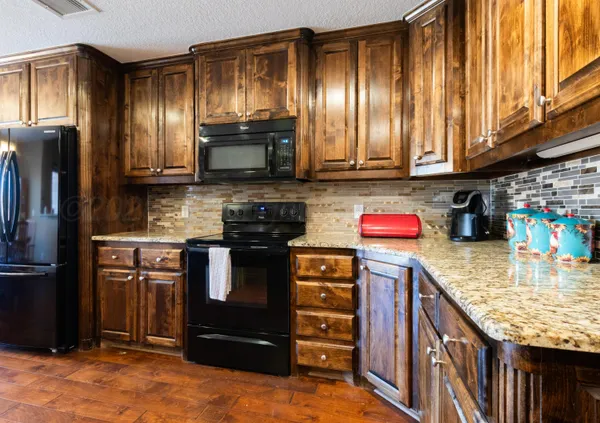 $375,000 | 7500 Albany Drive, Amarillo, TX 79118