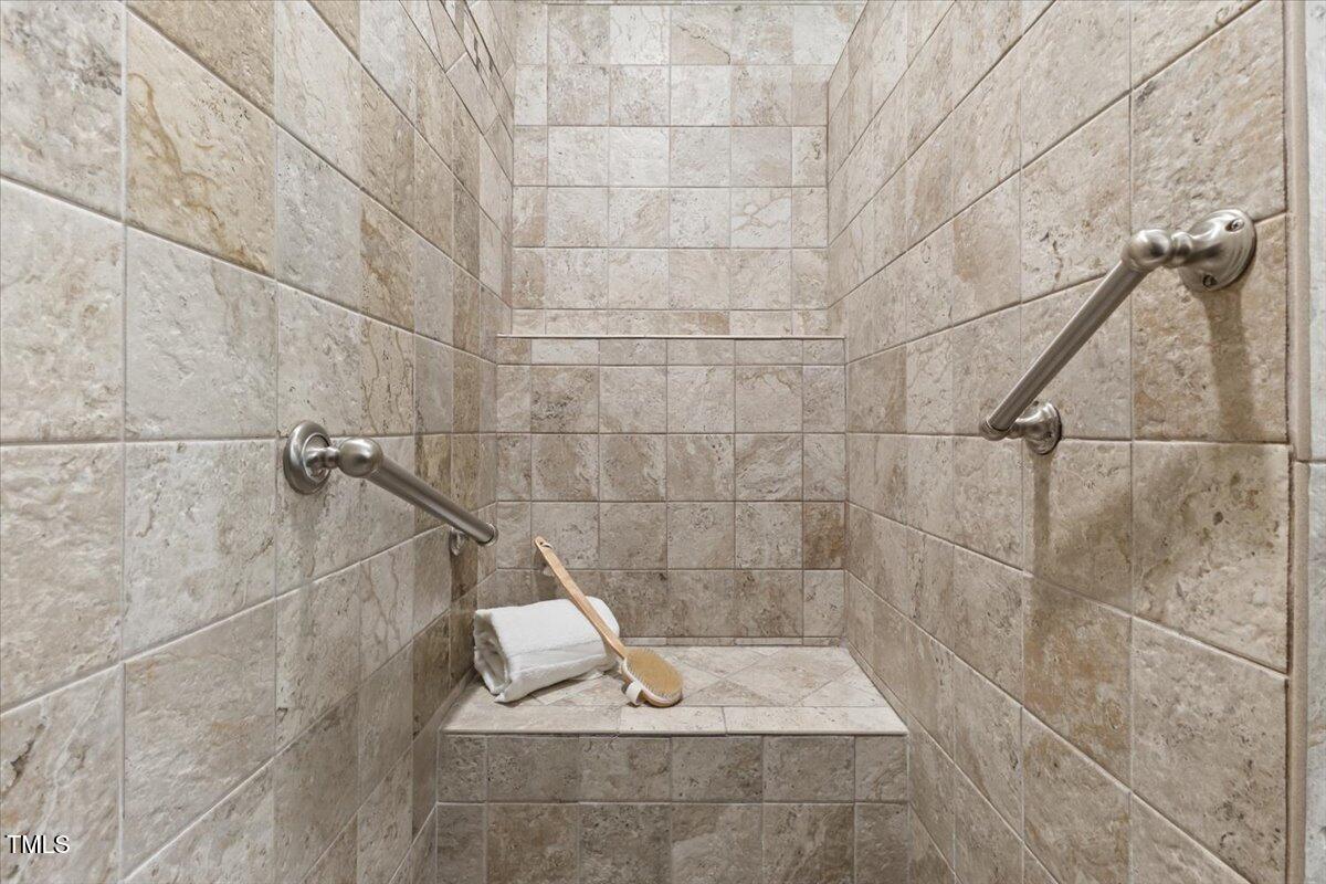 901 Emory Lane Raleigh, NC 27609 - Photo 12 of 37 34-901 Emory Ln