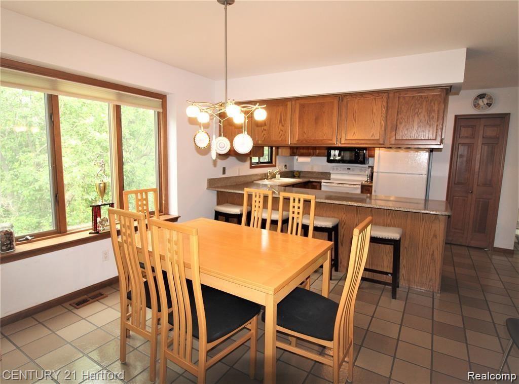 35629 Tall Pine Road Farmington, MI 48335 - Photo 8 of 27