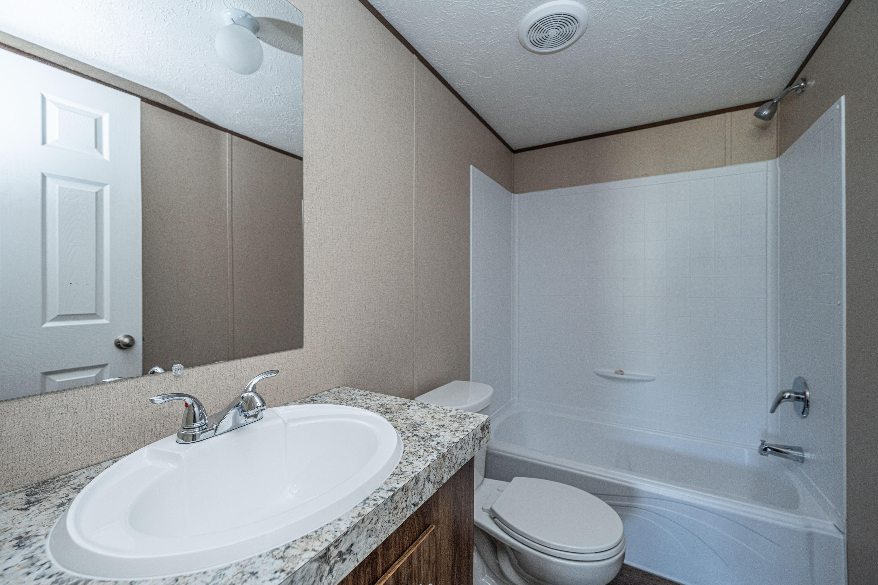 161 Kickback Cove Round O, SC 29474 - Photo 24 of 32 Guest Bathroom