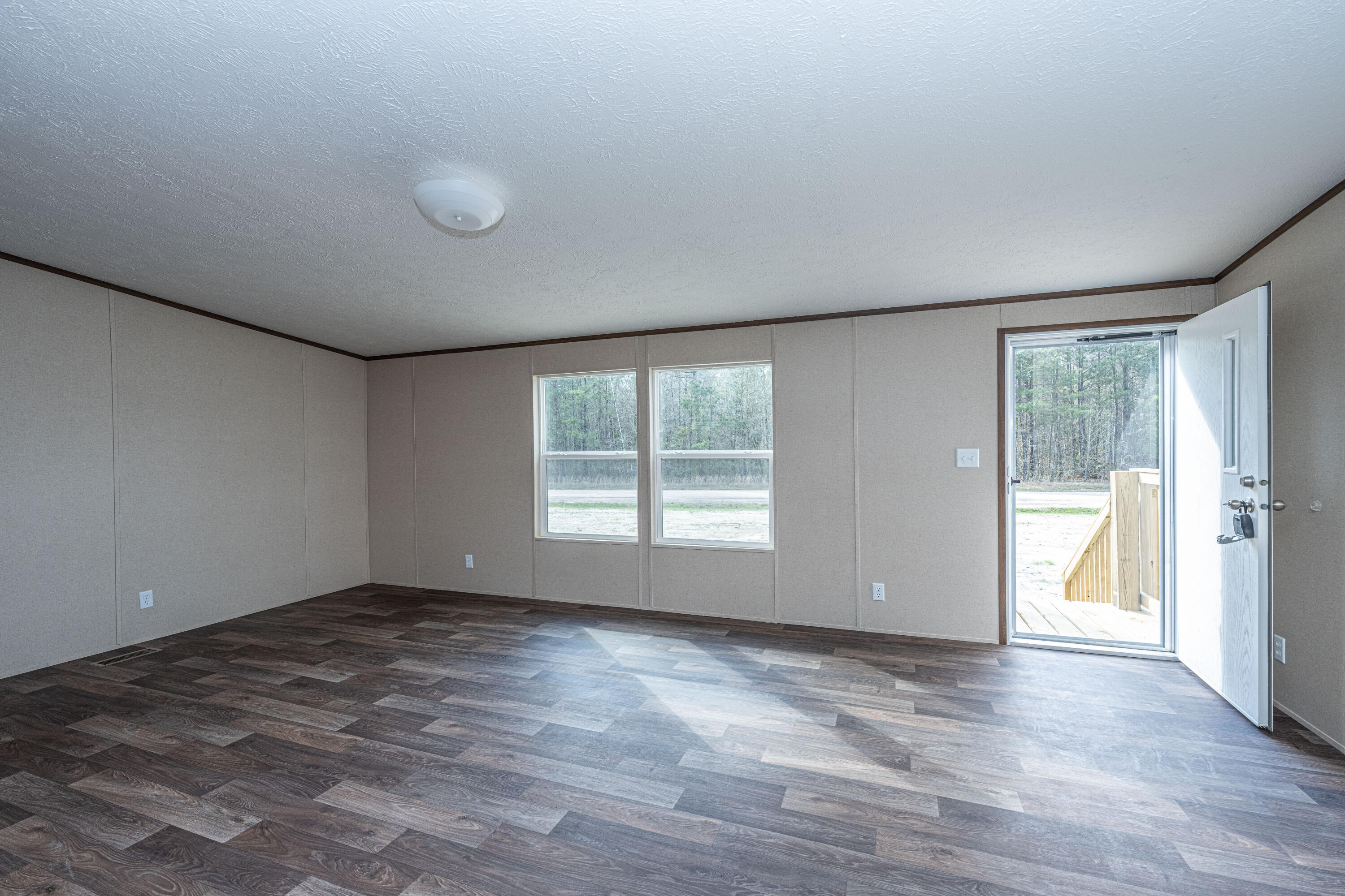 161 Kickback Cove Round O, SC 29474 - Photo 10 of 32 Living Room