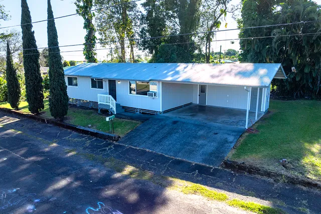$525,000 | 415 Lanikukia Place, Hilo, HI 96720
