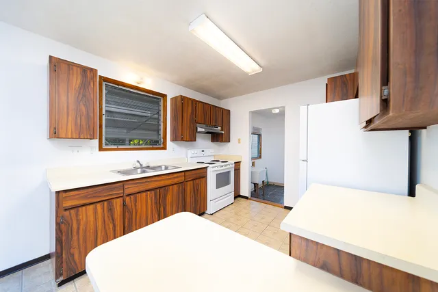 $525,000 | 415 Lanikukia Place, Hilo, HI 96720