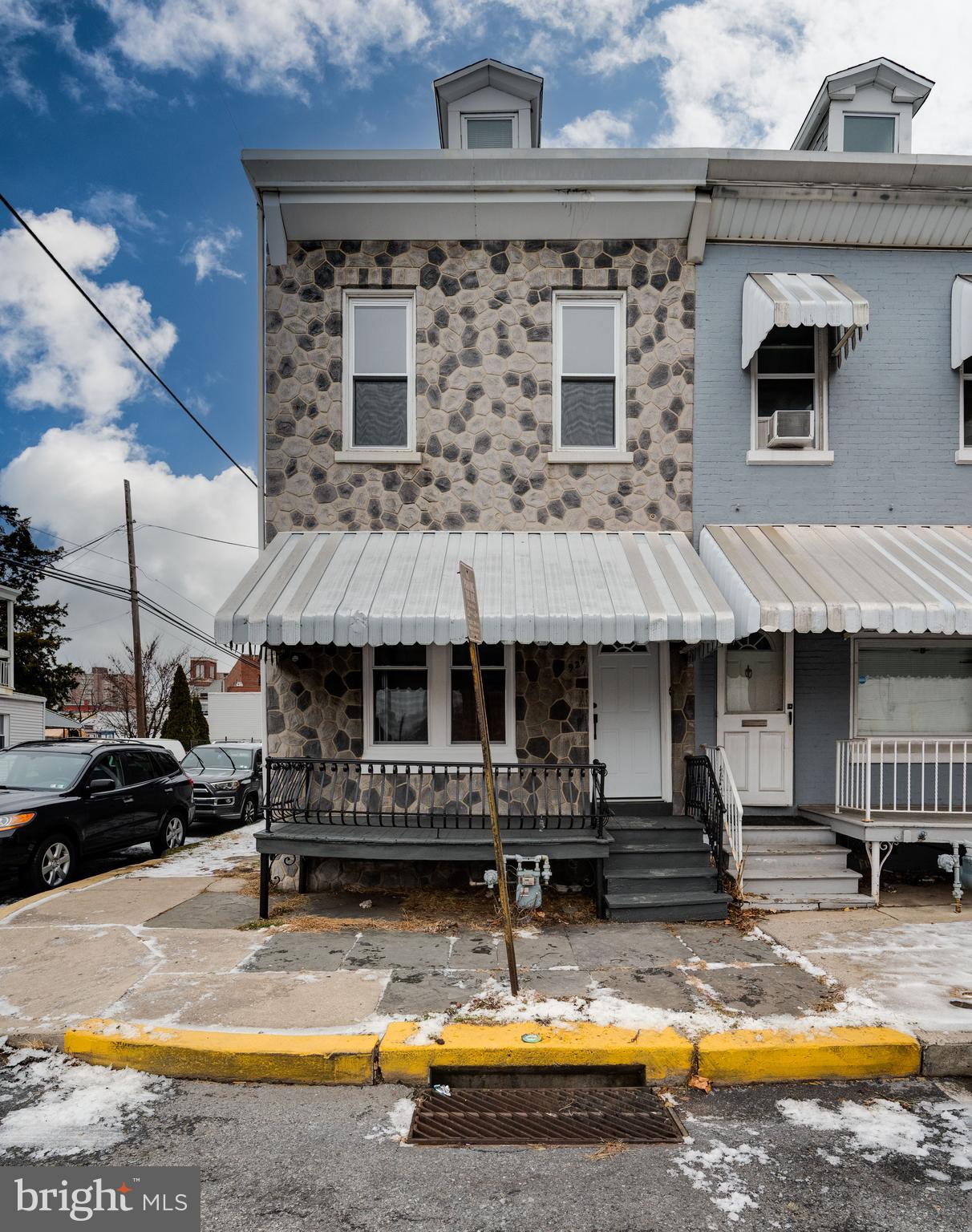 929 Spruce Street Reading, PA 19602 - Photo 2 of 49