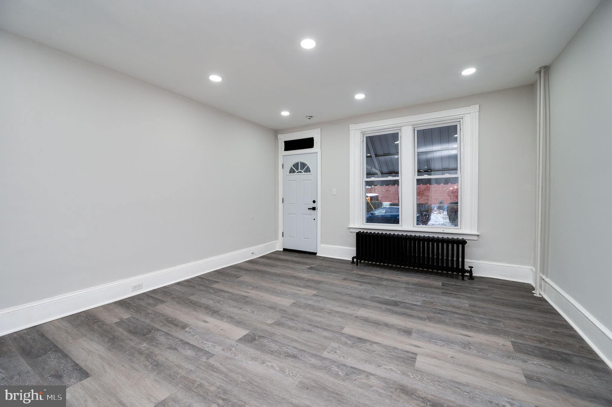 929 Spruce Street Reading, PA 19602 - Photo 5 of 49