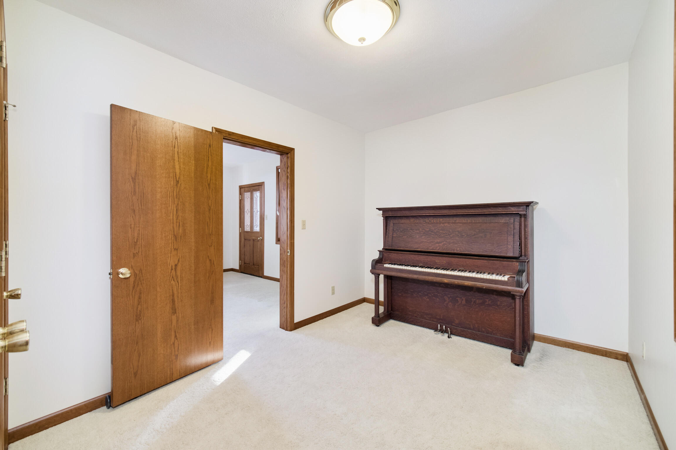 613 Ramsdell Street Manistee, MI 49660 - Photo 21 of 49 Primary Bedroom