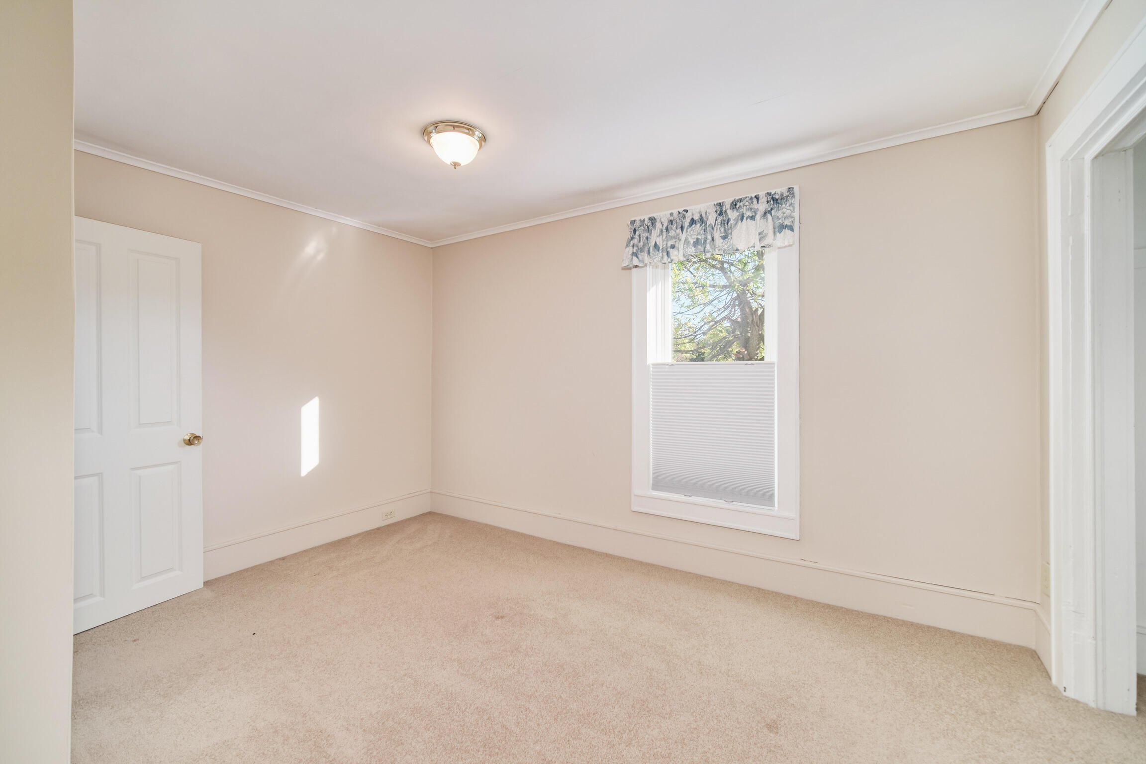 613 Ramsdell Street Manistee, MI 49660 - Photo 33 of 49 Bedroom 3