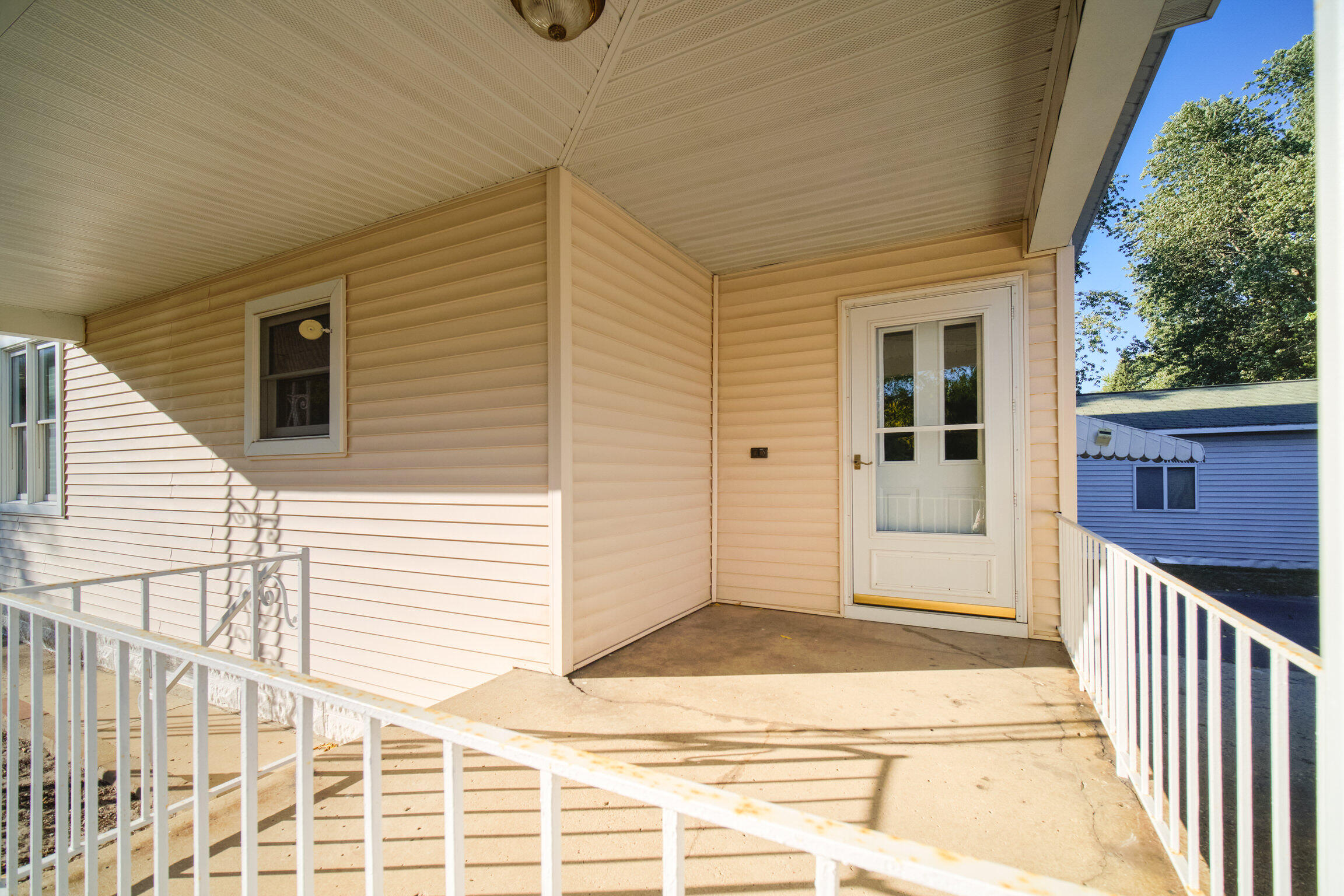 613 Ramsdell Street Manistee, MI 49660 - Photo 45 of 49 Back Deck