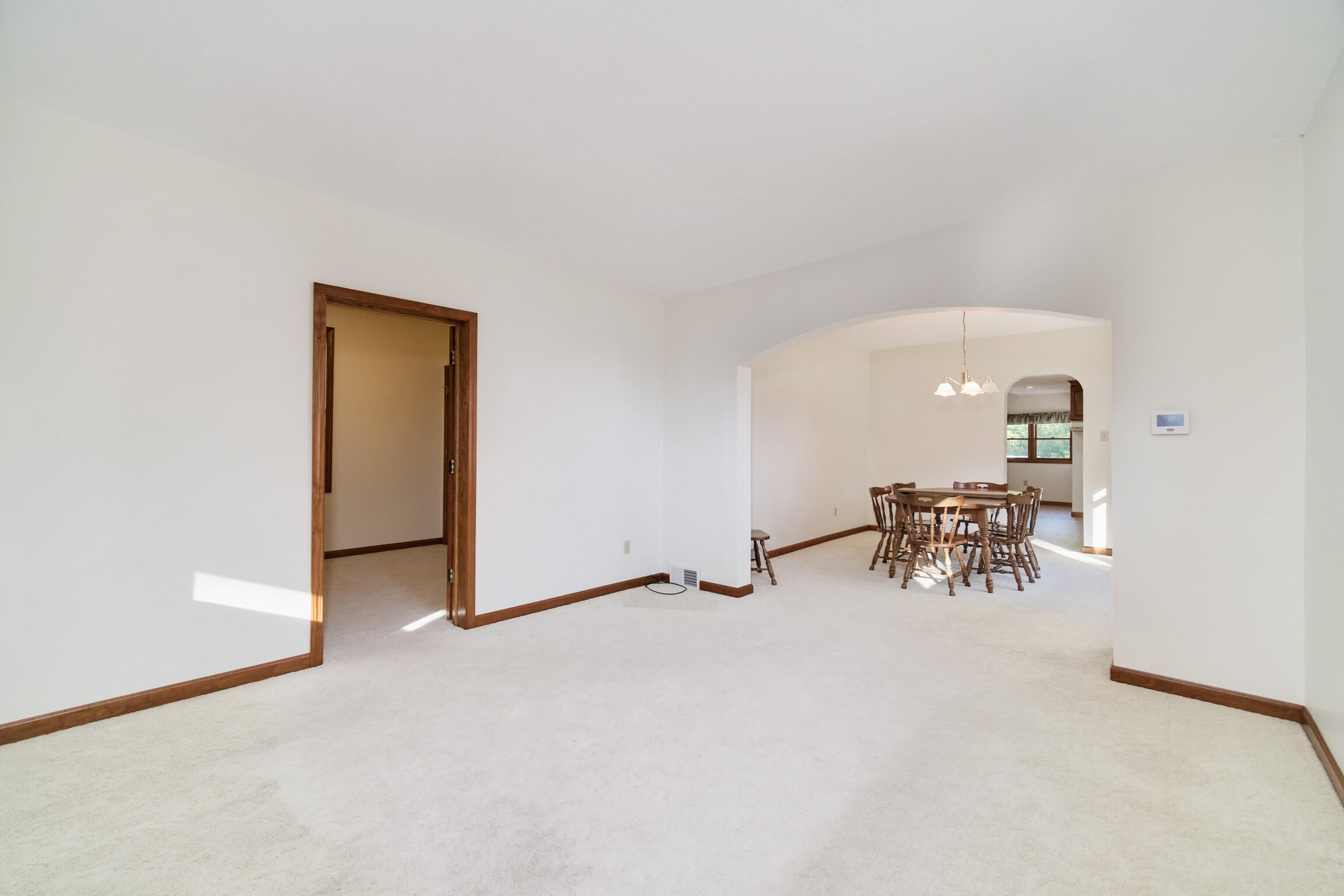 613 Ramsdell Street Manistee, MI 49660 - Photo 8 of 49 Living Room