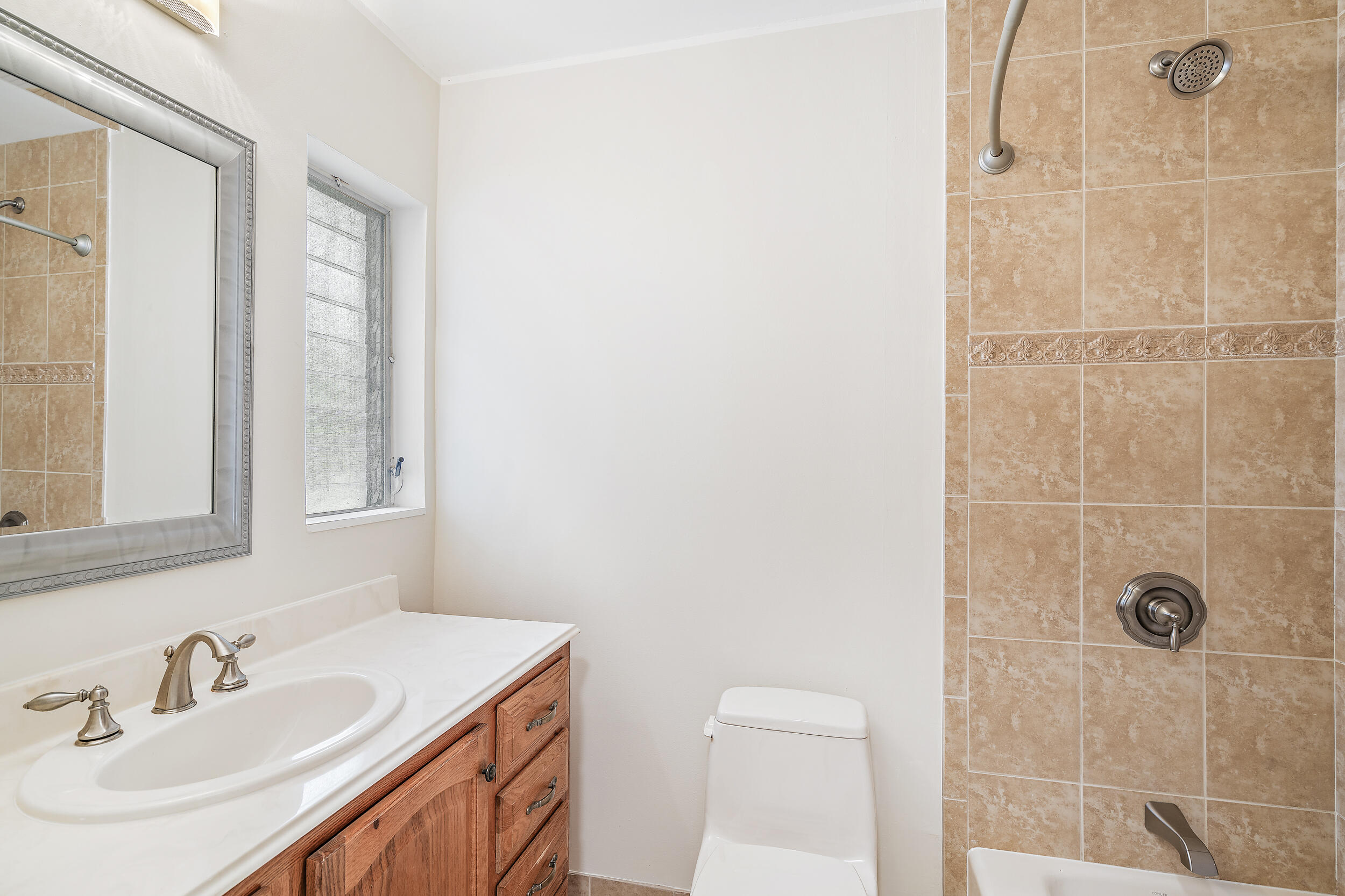 520 Inlet Road North Palm Beach, FL 33408 - Photo 14 of 26 Bathroom