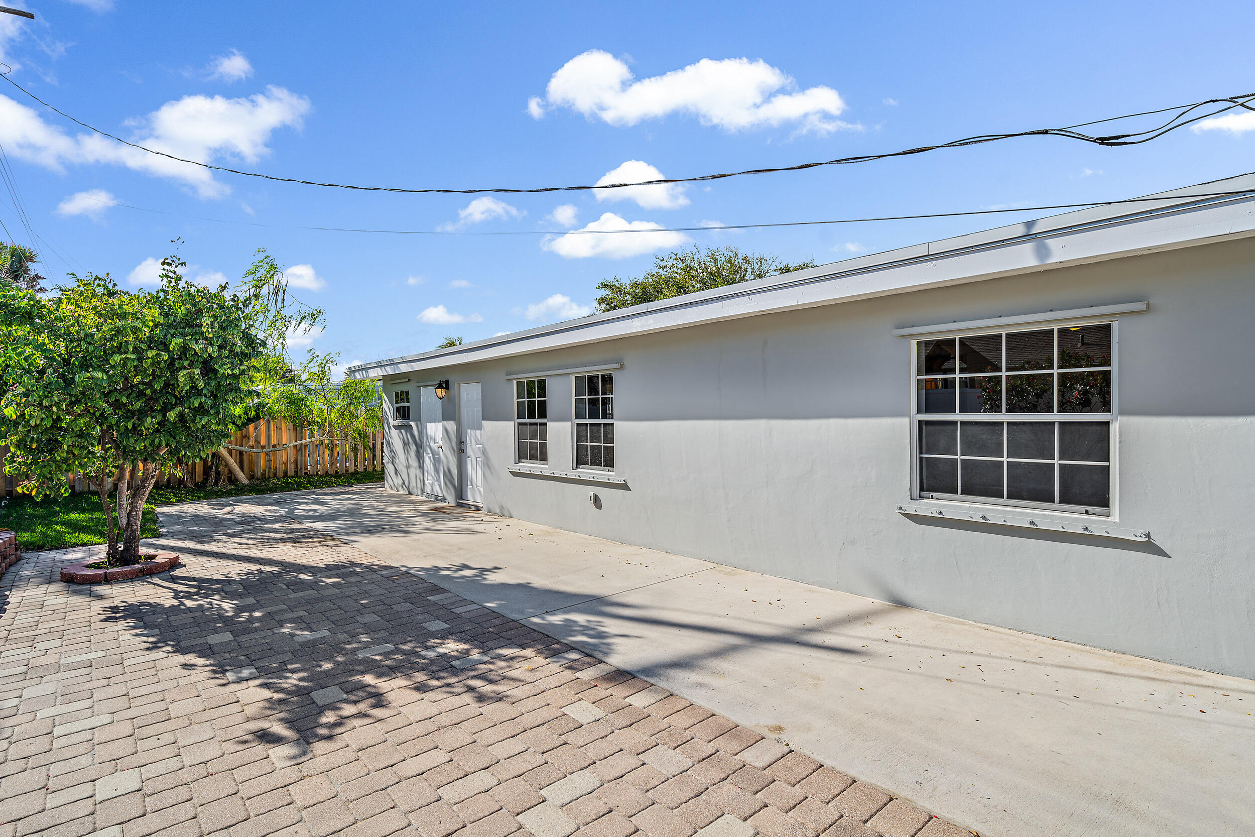 520 Inlet Road North Palm Beach, FL 33408 - Photo 18 of 26 Exterior Back