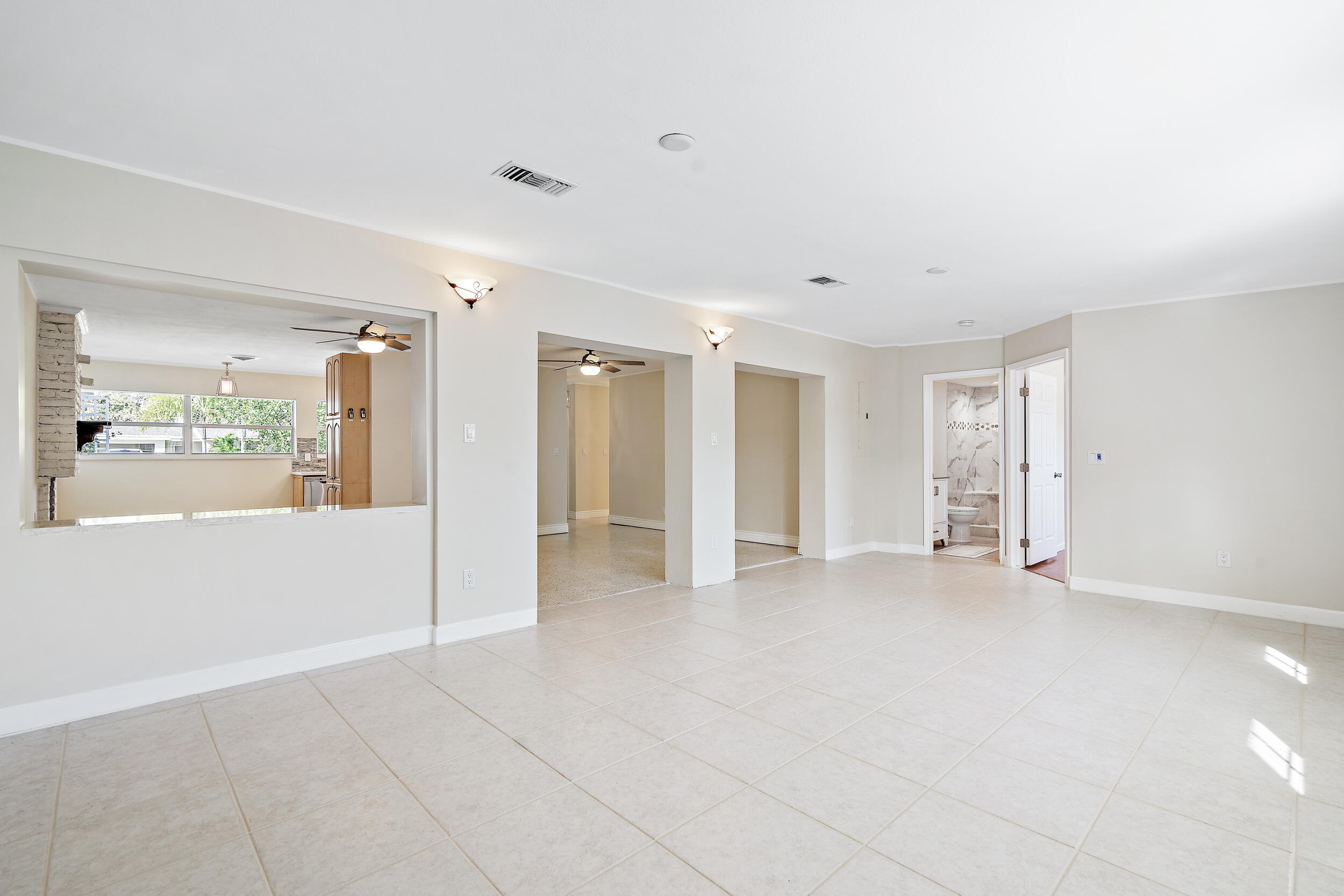 520 Inlet Road North Palm Beach, FL 33408 - Photo 5 of 26 Interior