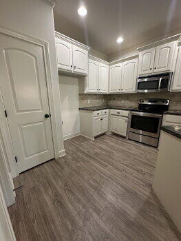 6109 73rd Street, Unit A Lubbock, TX 79424 - Photo 5 of 19 small (7)