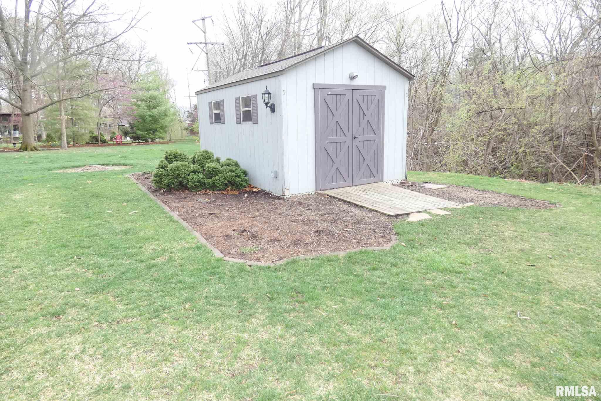 3546 West Chartwell Road Peoria, IL 61614 - Photo 39 of 41 Gallery Image 39