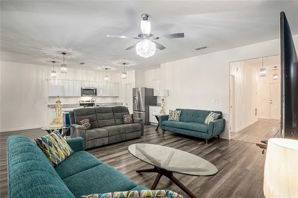 $420,000 | 609 Bentwater Way, Hoschton, GA 30548