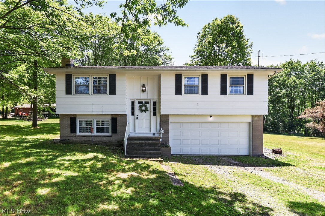 7926 Price Shaffer Road Hubbard, OH 44425 - Photo 1 of 30