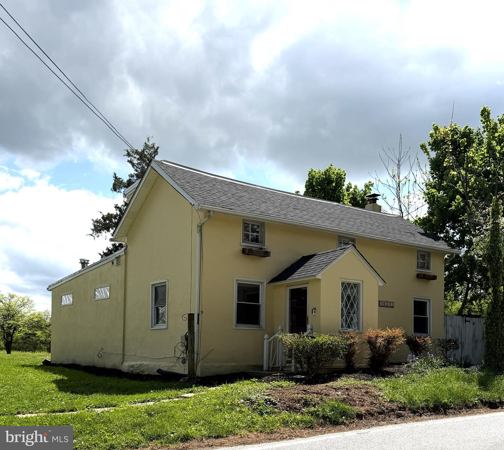 14207 Manor Road Phoenix, MD 21131 - Photo 3 of 8 Alt view