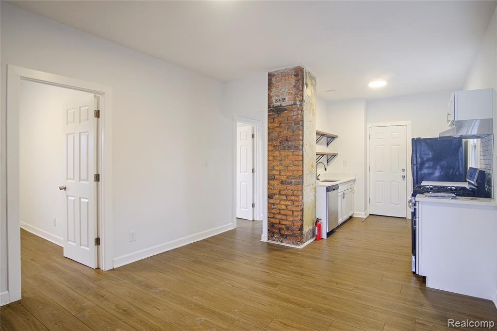 6123 Commonwealth Street Detroit, MI 48208 - Photo 4 of 14
