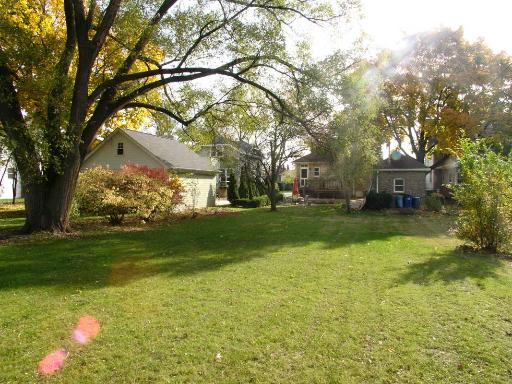 212 Lawton Road Riverside, IL 60546 - Photo 15 of 16