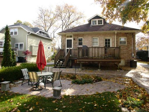 212 Lawton Road Riverside, IL 60546 - Photo 16 of 16
