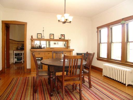212 Lawton Road Riverside, IL 60546 - Photo 7 of 16