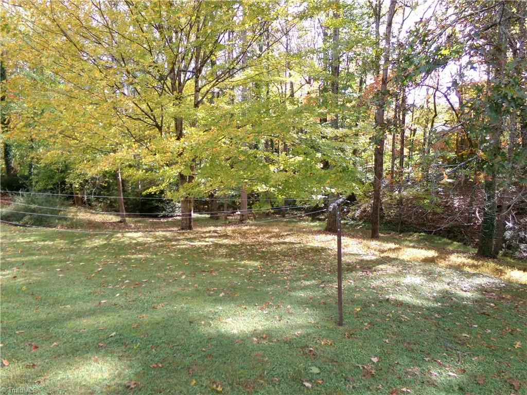 3850 Whitehaven Road Winston-Salem, NC 27106 - Photo 6 of 33