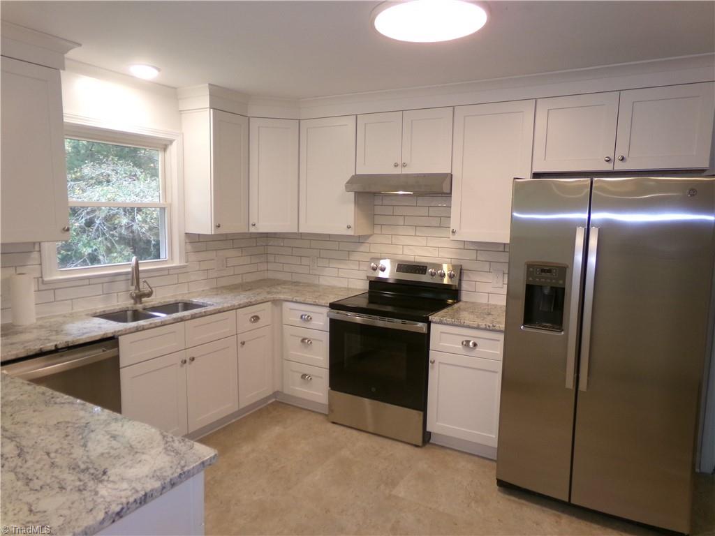 3850 Whitehaven Road Winston-Salem, NC 27106 - Photo 7 of 33