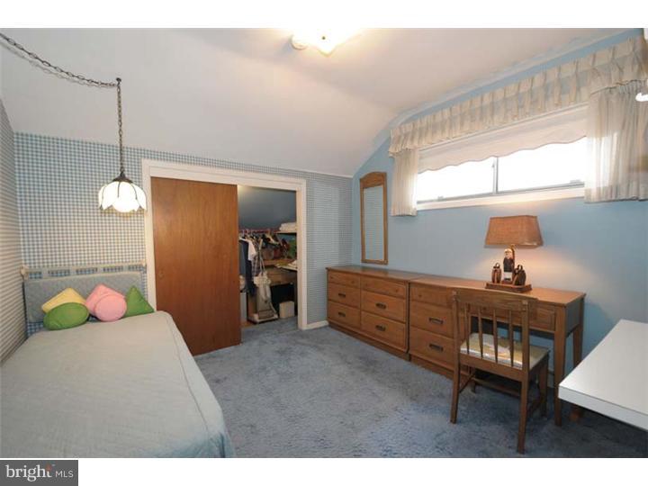 725 Cambridge Road Bala Cynwyd, PA 19004 - Photo 4 of 21 Bedroom 2