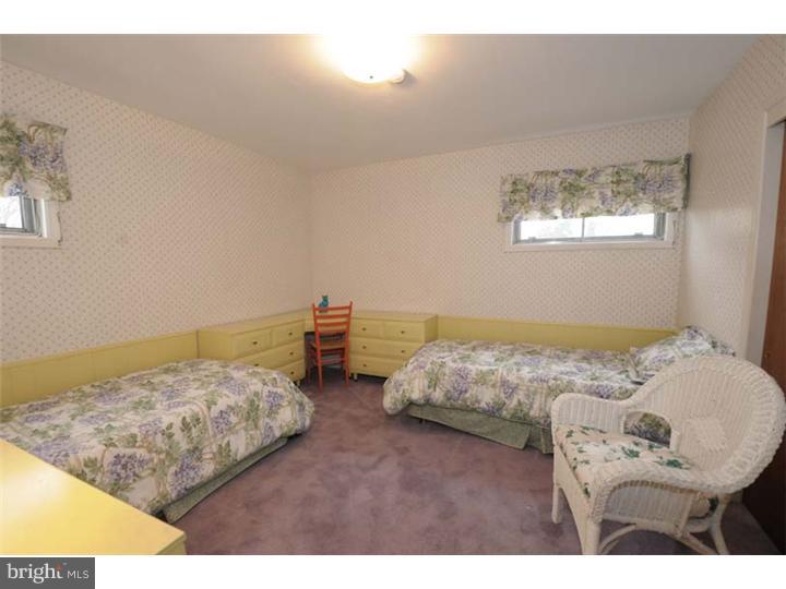 725 Cambridge Road Bala Cynwyd, PA 19004 - Photo 7 of 21 Bedroom 3