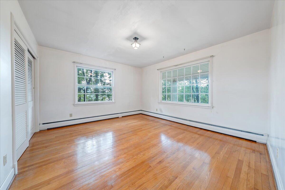 1009 Hardy Road Vinton, VA 24179 - Photo 23 of 38 23-MIB06760