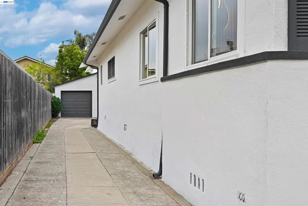 $998,000 | 22 Garden Road, Alameda, CA 94502