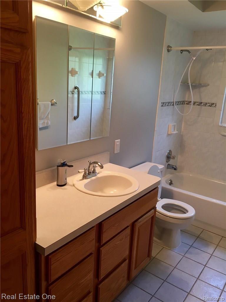 5723 West Utica Road Utica, MI 48317 - Photo 9 of 21 FullSizeRender_4.jpg