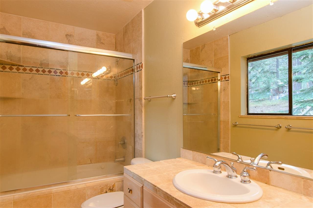 11250 Star Pine Road Truckee, CA 96161 - Photo 9 of 14 Gallery Image 9