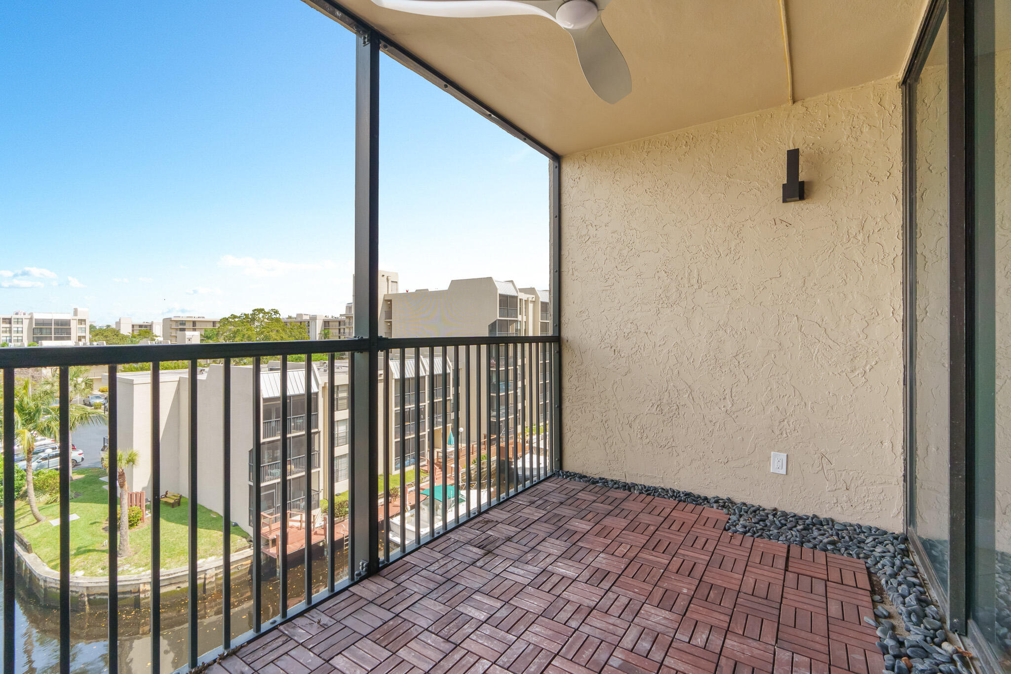 17 Royal Palm Way, Unit 503 Boca Raton, FL 33432 - Photo 41 of 60 DSC00312