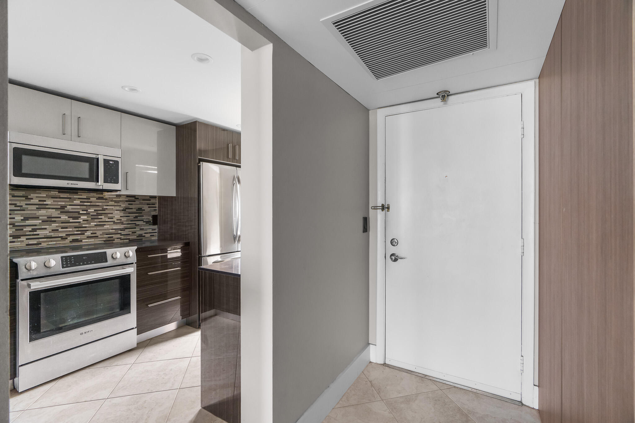 17 Royal Palm Way, Unit 503 Boca Raton, FL 33432 - Photo 5 of 60 DSC00165