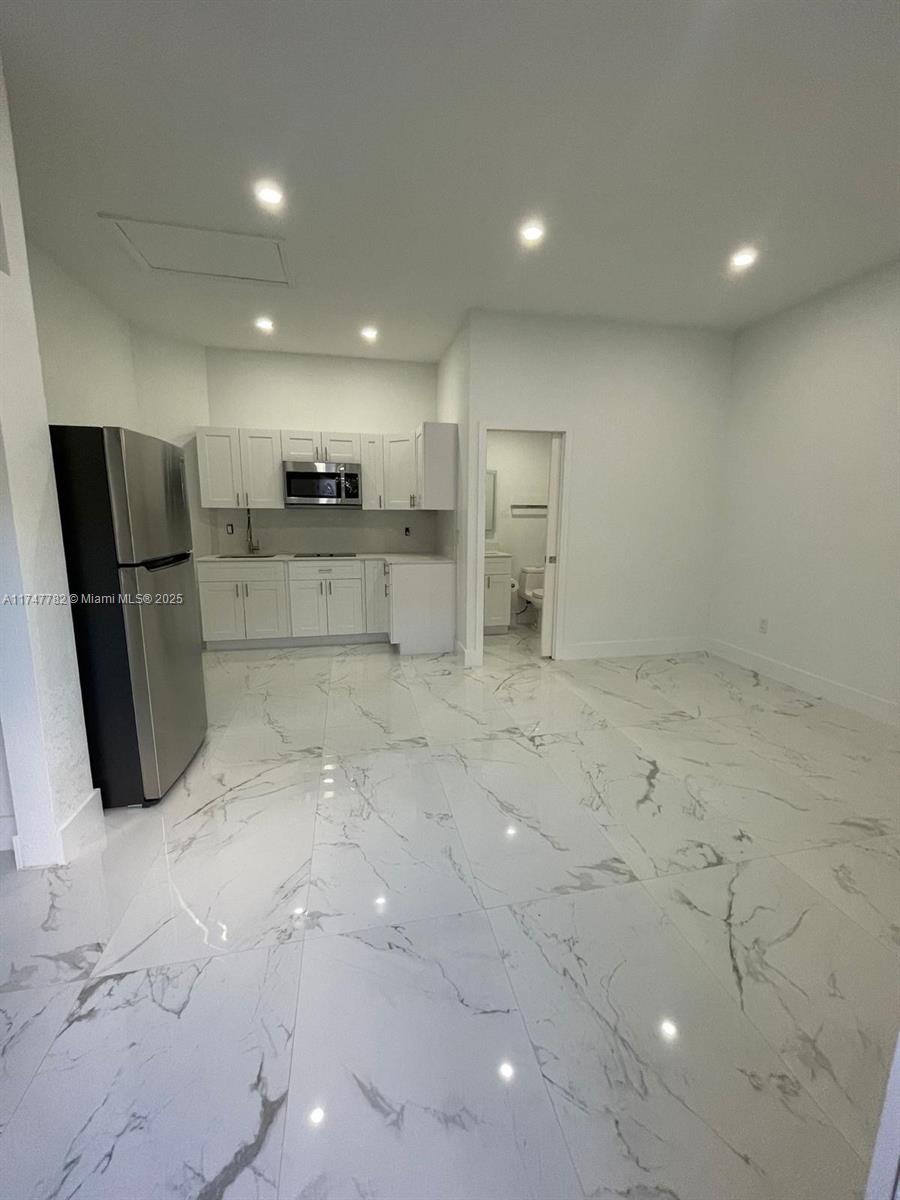 16520 Southwest 52nd Street, Unit 1 Miami, FL 33185 - Photo 3 of 7